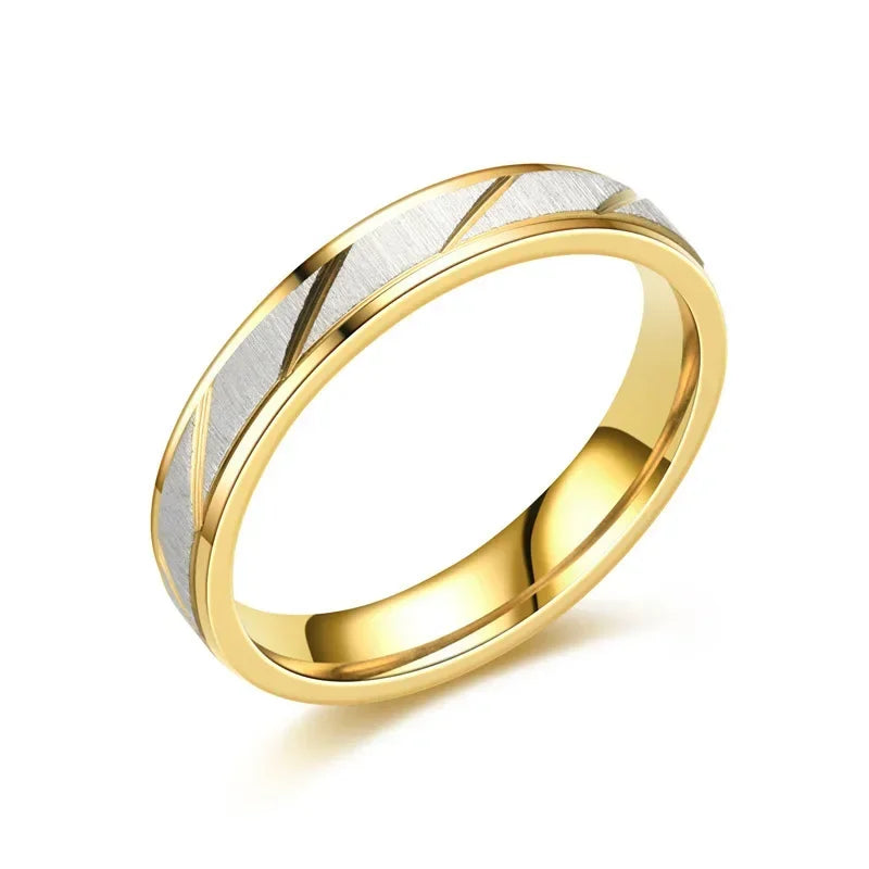 Anel de casal com padrão de onda